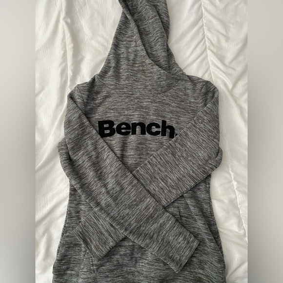 Bench hoodie - Picture 2 of 2